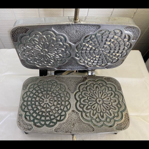 vitantonio pizzelle maker 300